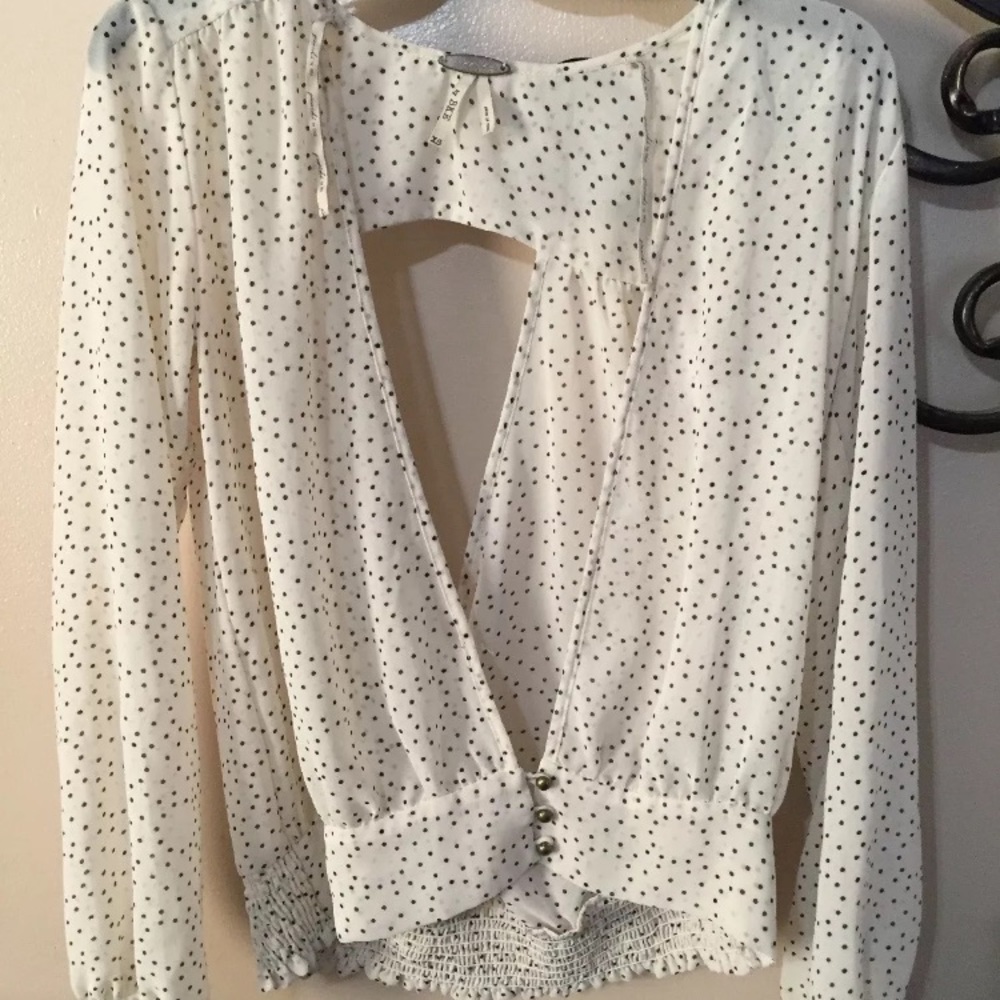 Gimmicks by BKE shirt xs